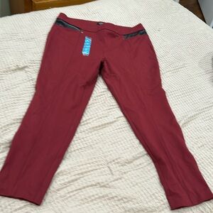 Jones NY jodhpur-style stretch pants size XL. Never worn.